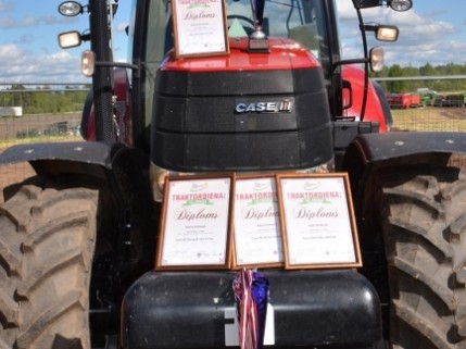CASE IH izcīna uzvaru ''Traktordienās 2015''